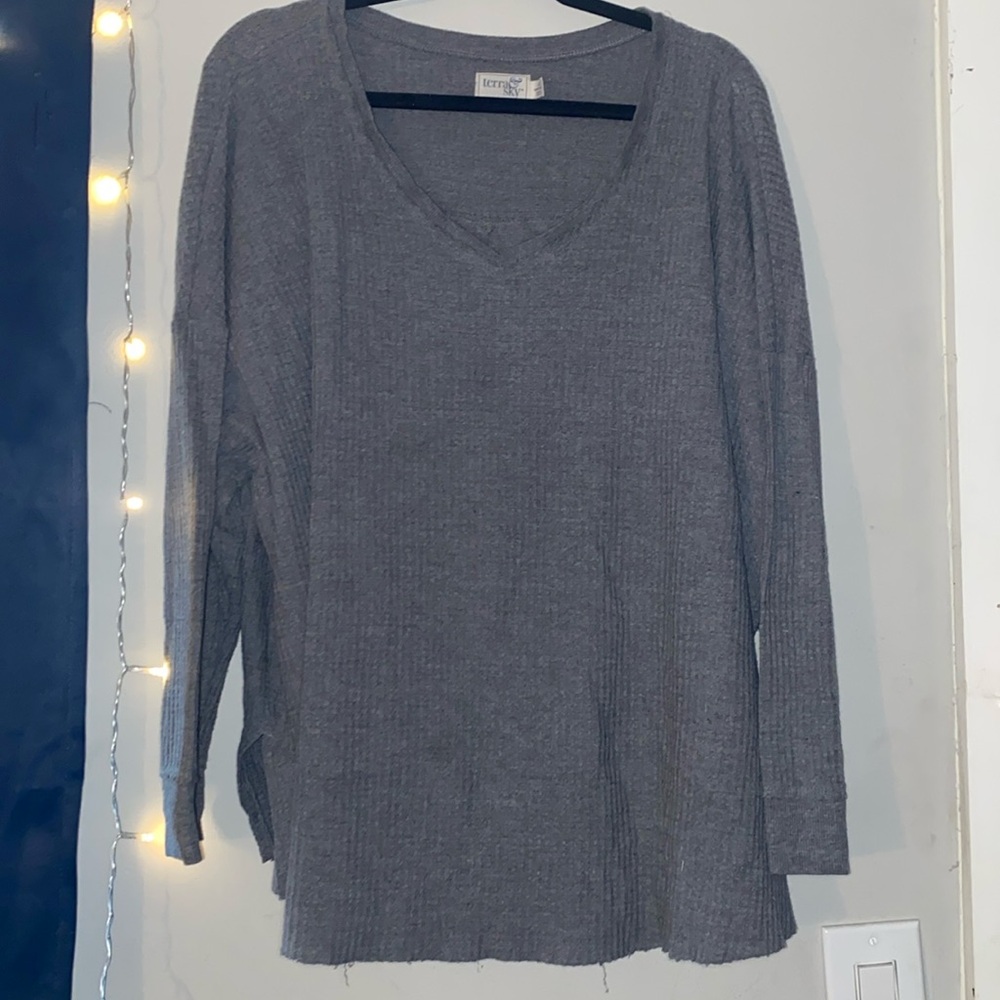 Terra & Sky Long Sleeve Grey Top